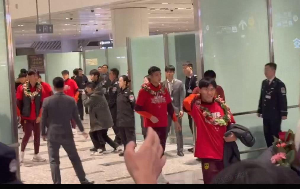 178篮球直播免费体育直播在线观看-U23国足众将已归国，王钰栋等球员因与俱乐部会合而未现身机场出口